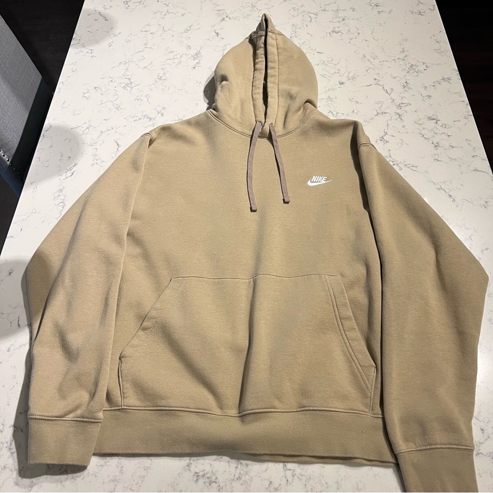 Nike Men's Sportswear Club Fleece
Hoodie Tan Size XXL - Picture 9 of 10